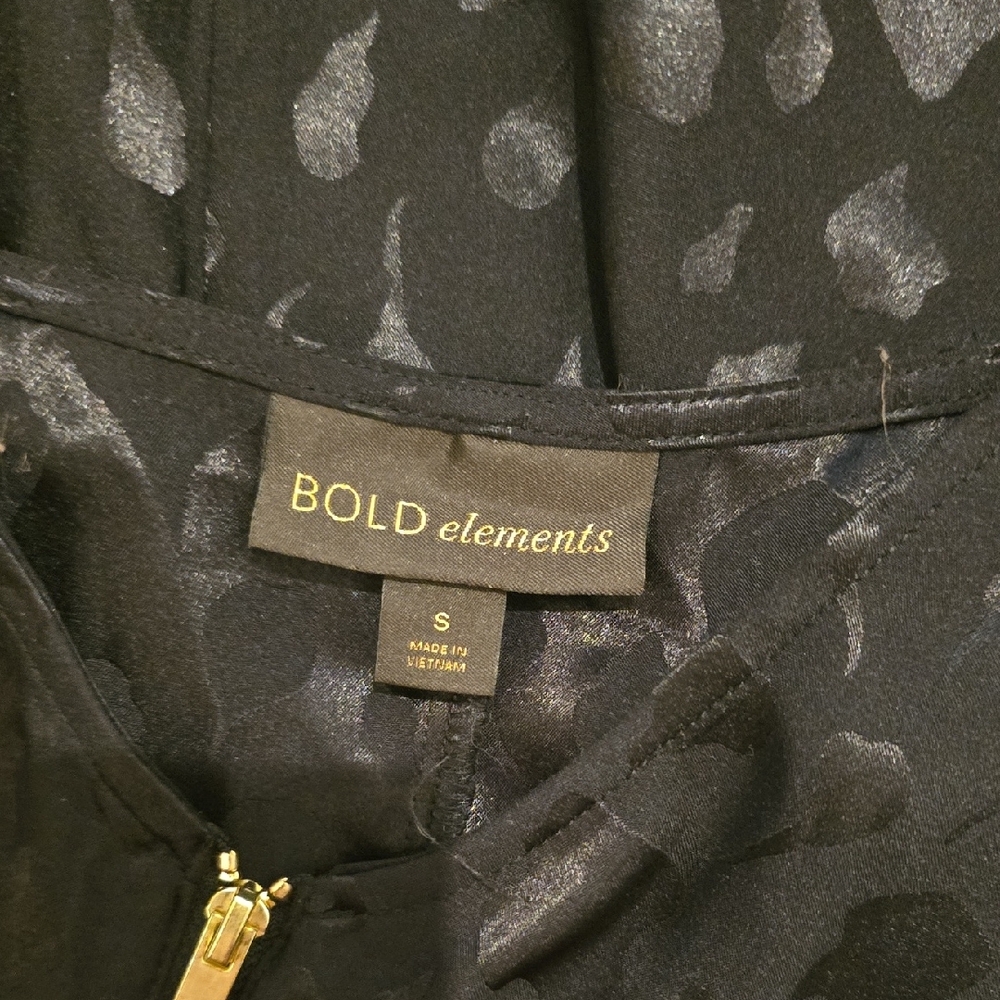 BOLD elements Black Patterned Zip-Up Blouse - image 3